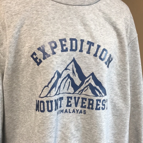 NWOT Shein Crewneck Sweatshirt - Picture 2 of 8